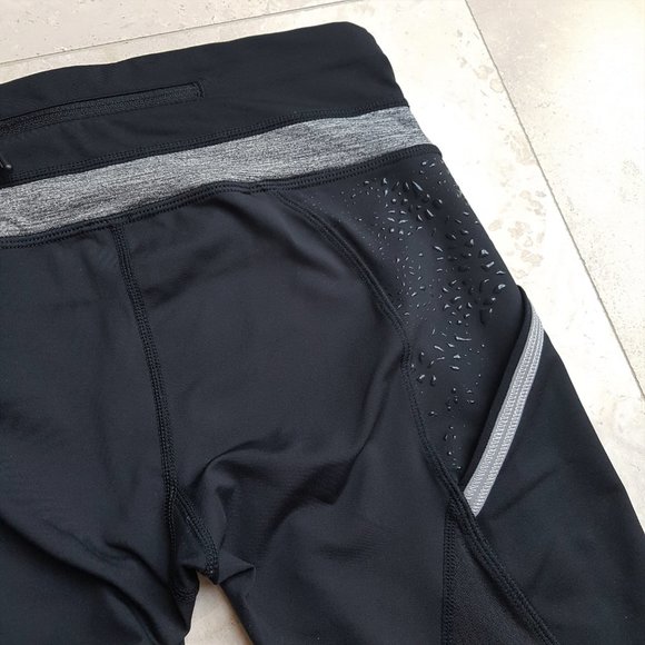NWOT Lululemon Crop Leggings (Black/Grey) - Picture 6 of 10
